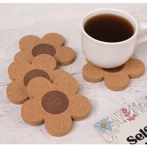 NWT My Homestead Co 4 Piece Flower Shaped Daisy Cork Coaster Set